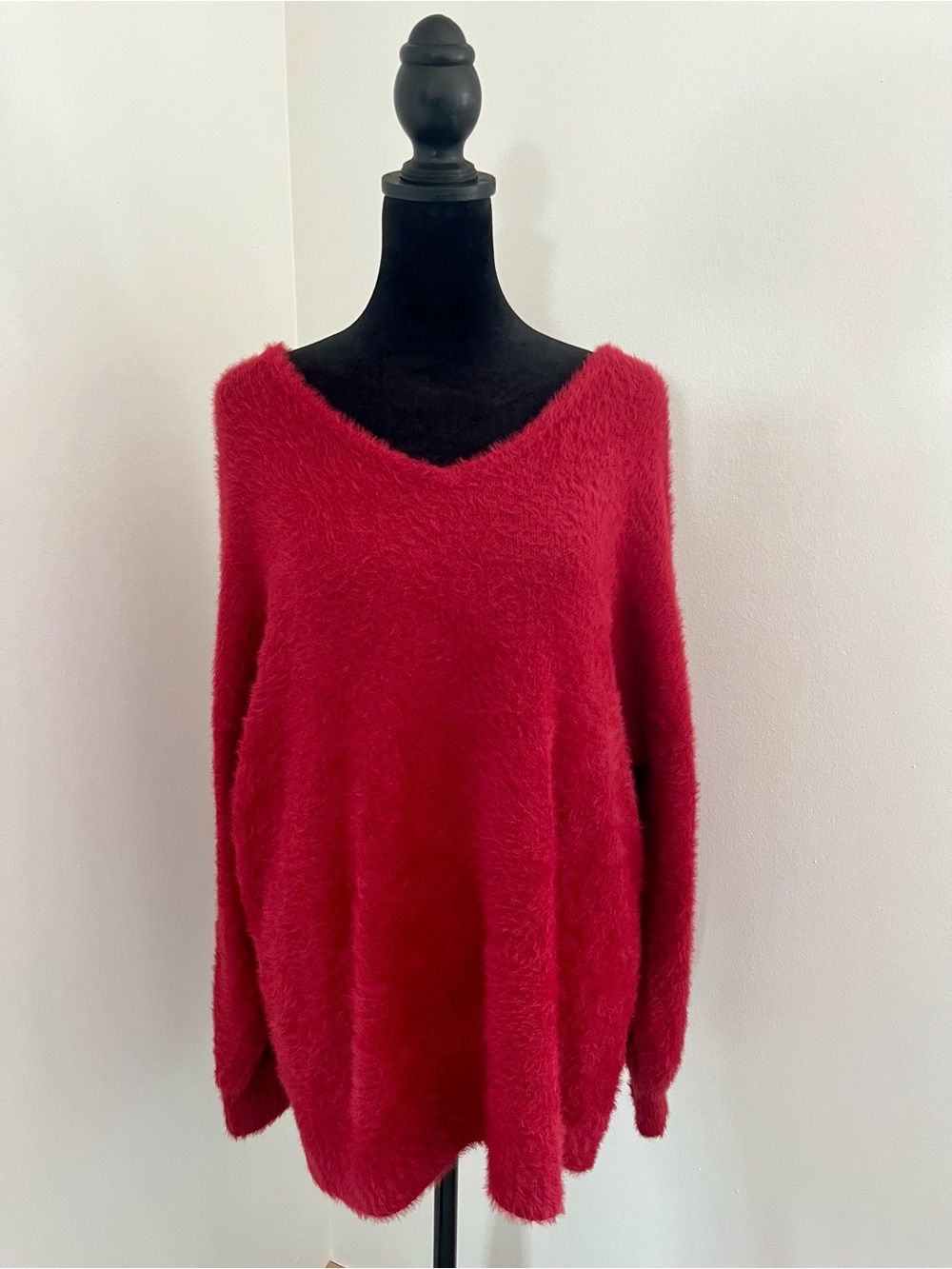 OLD NAVY Women's Crimson Red 🌶️ V-Neck Plush Sweater, Size M